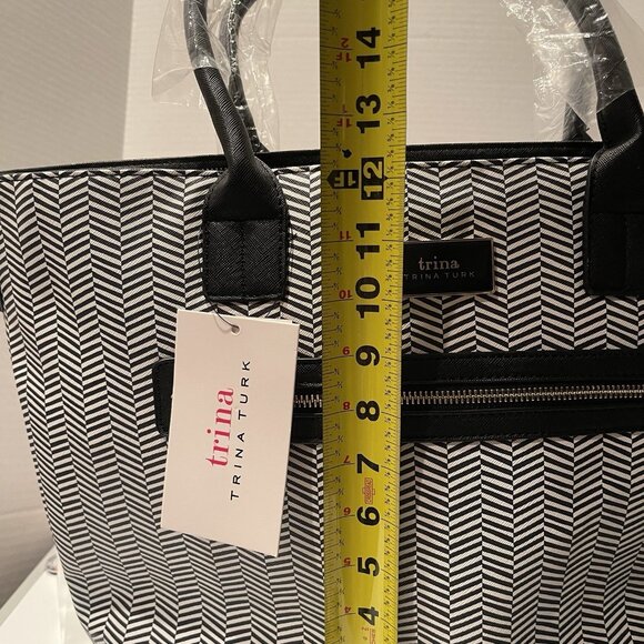 NWT Trina Turk Large Shoulder Tote Bag Black/White W/detachable Strap POOL BEACH - Picture 8 of 16